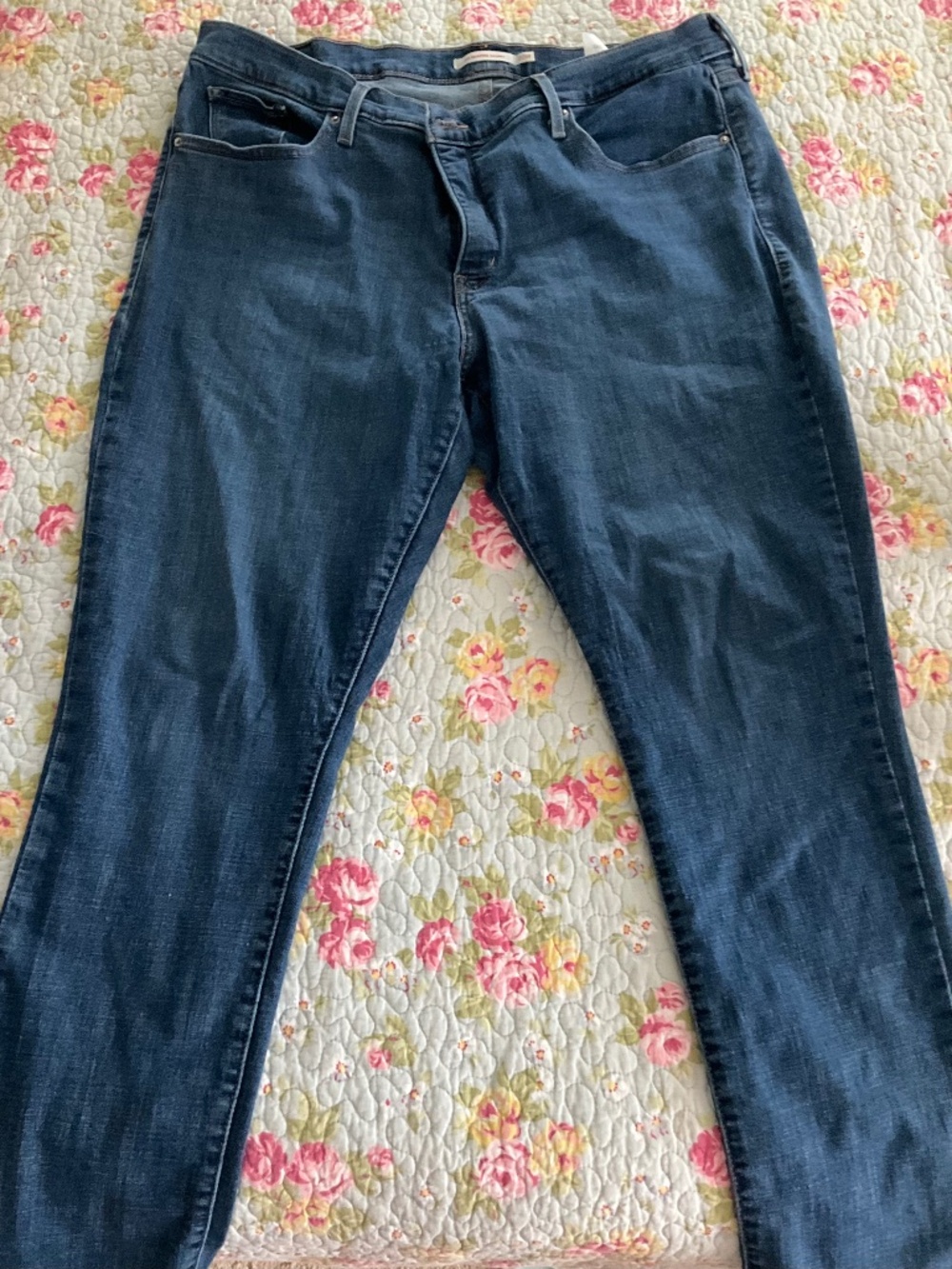 Levi’s 311 Shaping Skinny Jeans